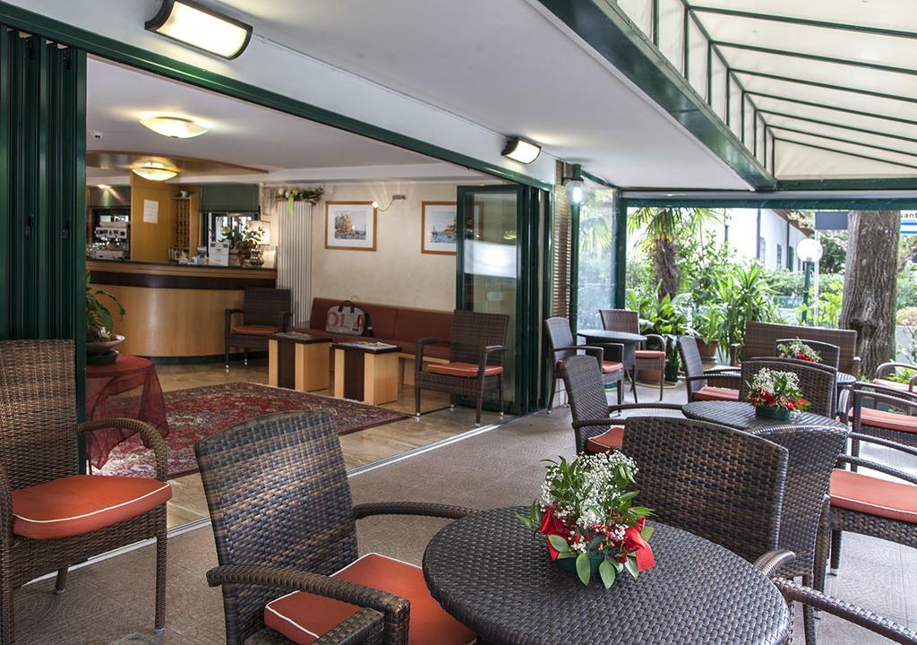 Hotel Verdemare Rimini Eksteriør billede