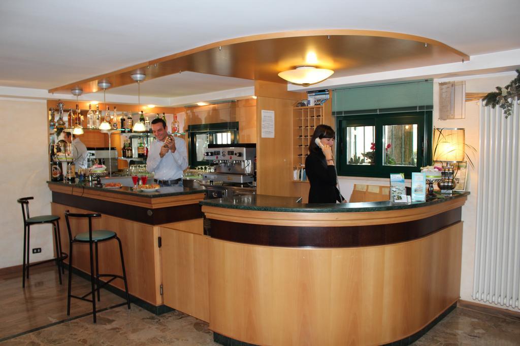 Hotel Verdemare Rimini Eksteriør billede